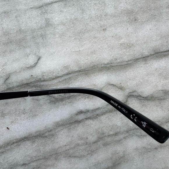 Saint Laurent Black Round Sunglasses - Style SL692